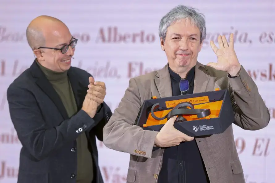 El mexicano David Toscana, Premio Alfaguara de Novela 2026 por "El ejército ciego"