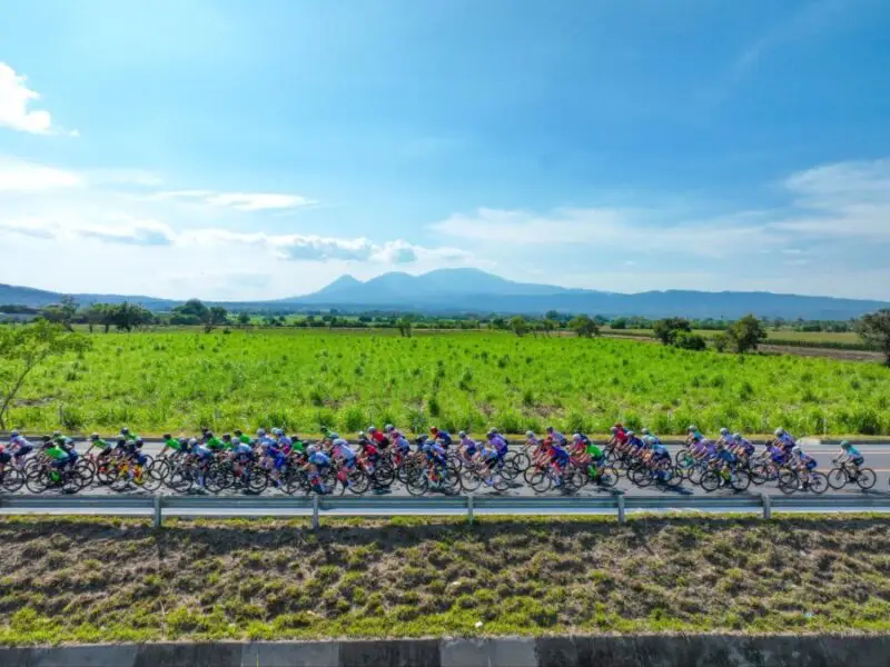 Once días de enero tendrán restricción vehicular en varios puntos por competición de ciclismo en El Salvador