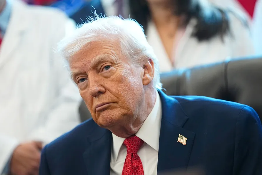 Trump decreta una "emergencia" para proteger en EEUU las ventas del petróleo de Venezuela