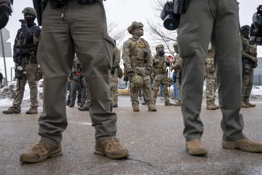 Trump envía a su "zar" de la frontera a Mineápolis tras segunda muerte por agentes