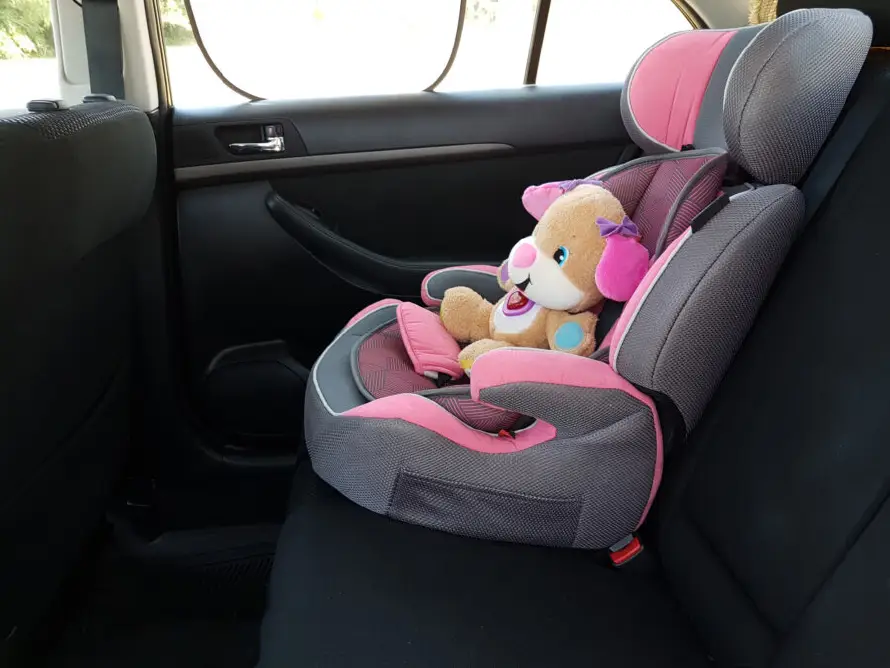 Asientos infantiles: ¿Cómo elegir el adecuado para viajar según la edad?
