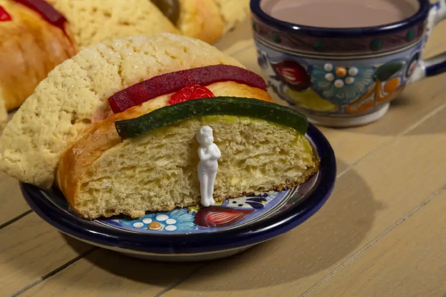 La rosca de reyes: qué es y qué significa el niño escondido en su interior