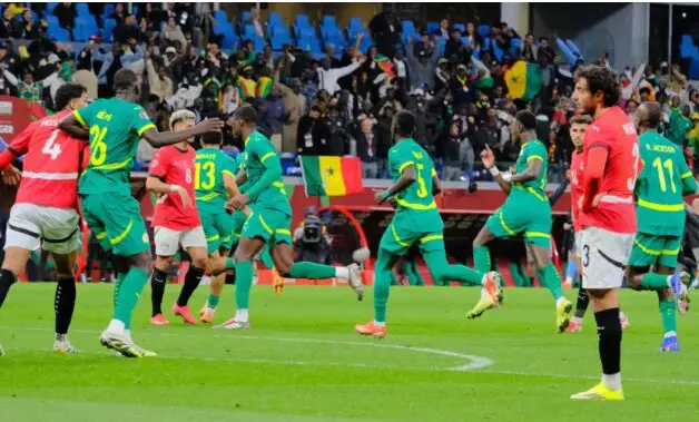 Senegal avanza a la final de la Copa África tras eliminar al Egipto de Mohamed Salah