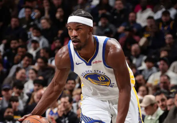 Jimmy Butler, estrella de Golden State Warriors, sufre rotura de ligamento y queda fuera de la temporada