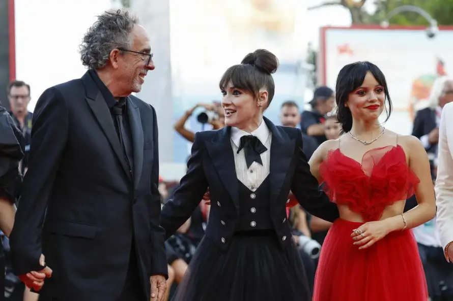 Winona volverá a trabajar con Tim Burton en la tercera entrega de "Merlina"
