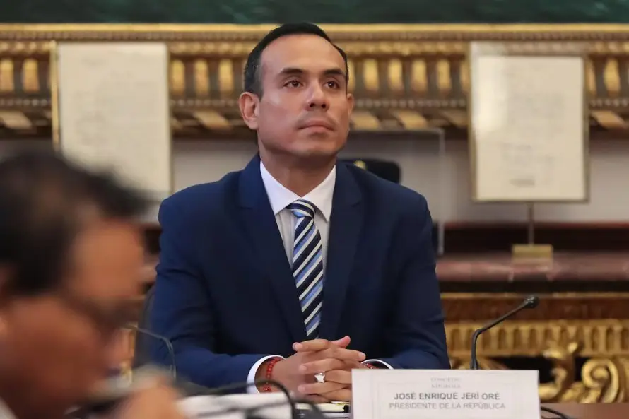 Presidente de Congreso de Perú confirma que convocará pleno para votar continuidad de José Jerí