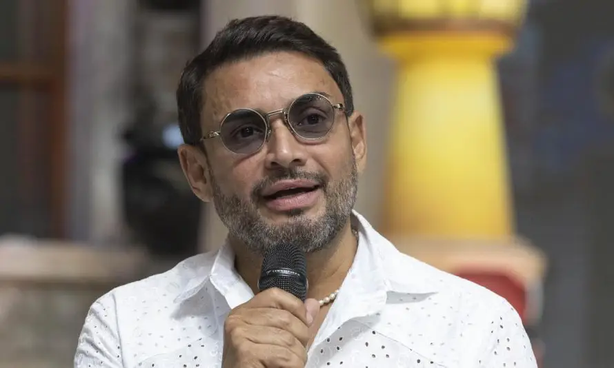 "Bad Bunny está haciendo mucho más que los políticos", Manny Manuel