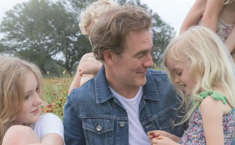 Familia de James Van der Beek urgía fondos tras su muerte: Fans juntan $2.6 millones