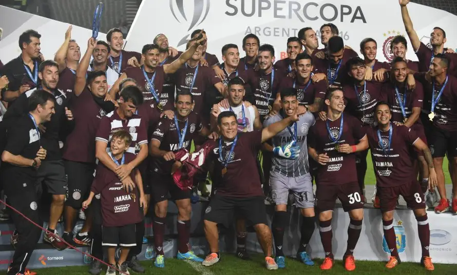 Lanús y Flamengo disputan este jueves la final de ida de Recopa en Argentina
