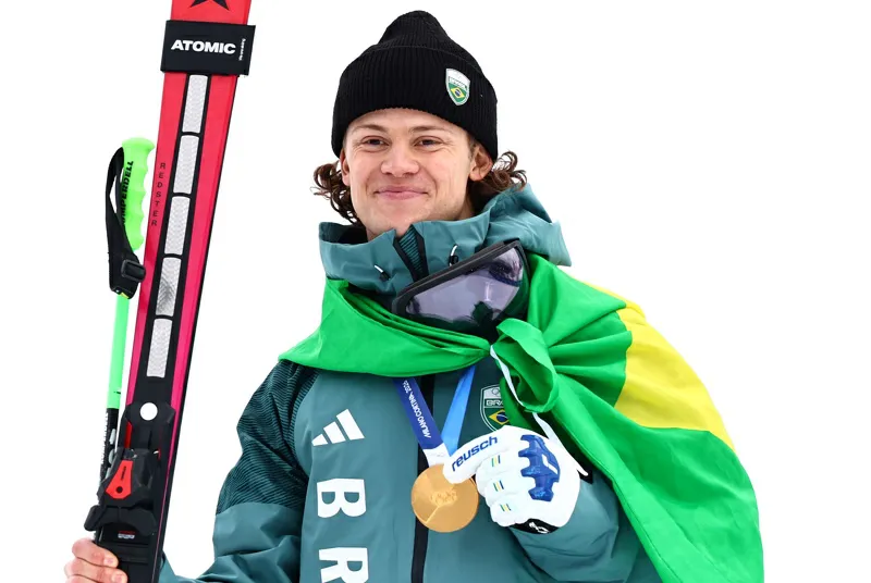 El brasileño Lucas Pinheiro logra el primer oro en Juegos de invierno en la historia de su país y de Latinoamérica