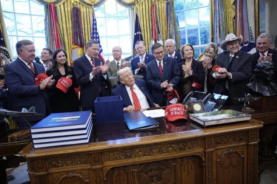 Trump planea instalar una estatua de Colón fuera de Casa Blanca en su cruzada "antiwoke"