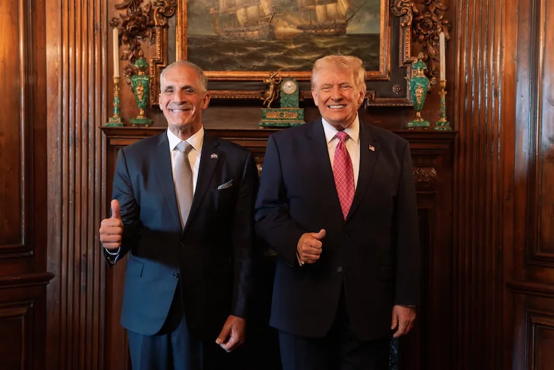 Trump y Asfura abordan comercio y seguridad en reunión en Florida