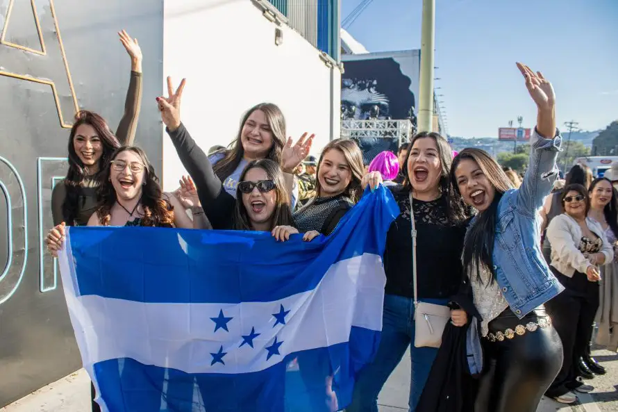 Fotos | Shakira hace vibrar a Centroamérica en sus primeros días de residencia en El Salvador