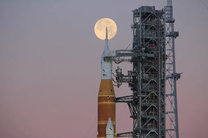 La NASA llevará de nuevo al ser humano a la Luna en la misión Artemis II en marzo de 2026