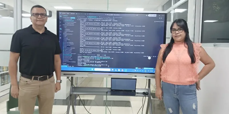 Estudiantes de la UES desarrollan aplicación con IA para identificar minerales en rocas