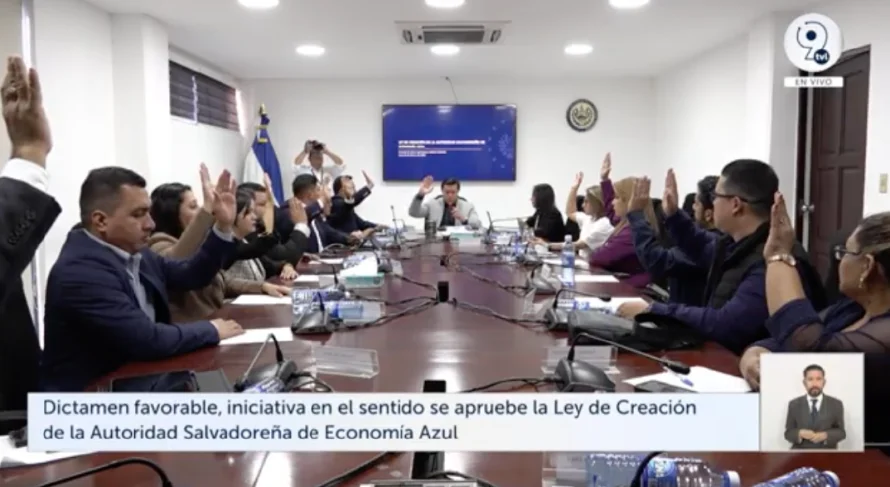 Con cambios, dictaminan ley de Autoridad Salvadoreña de Economía Azul