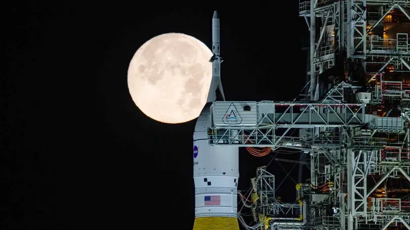 La NASA aplaza su primera misión tripulada a la Luna en 50 años por fallos técnicos