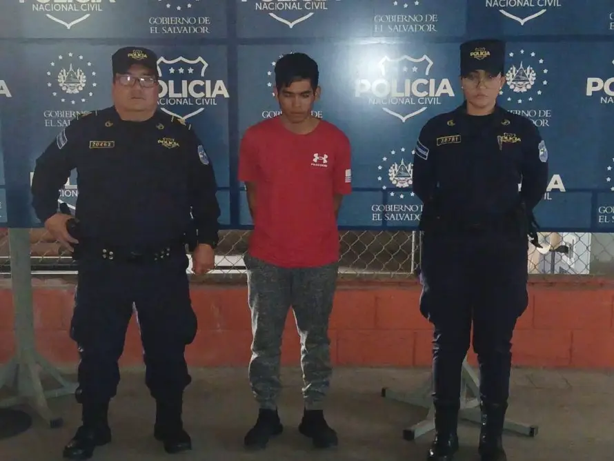 Arrestan a otro miembro de banda que hurtaba motos en San Salvador