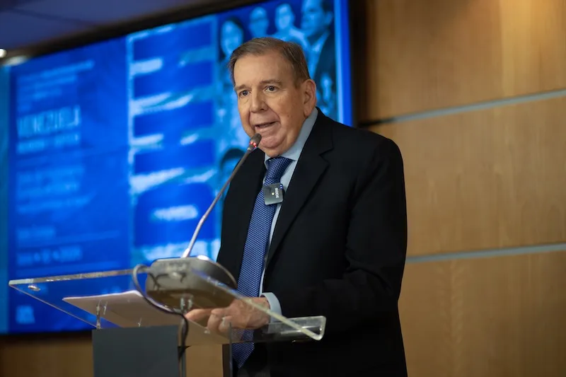 Edmundo González dice que liberar a los presos no borra su dolor y pide responsabilidades