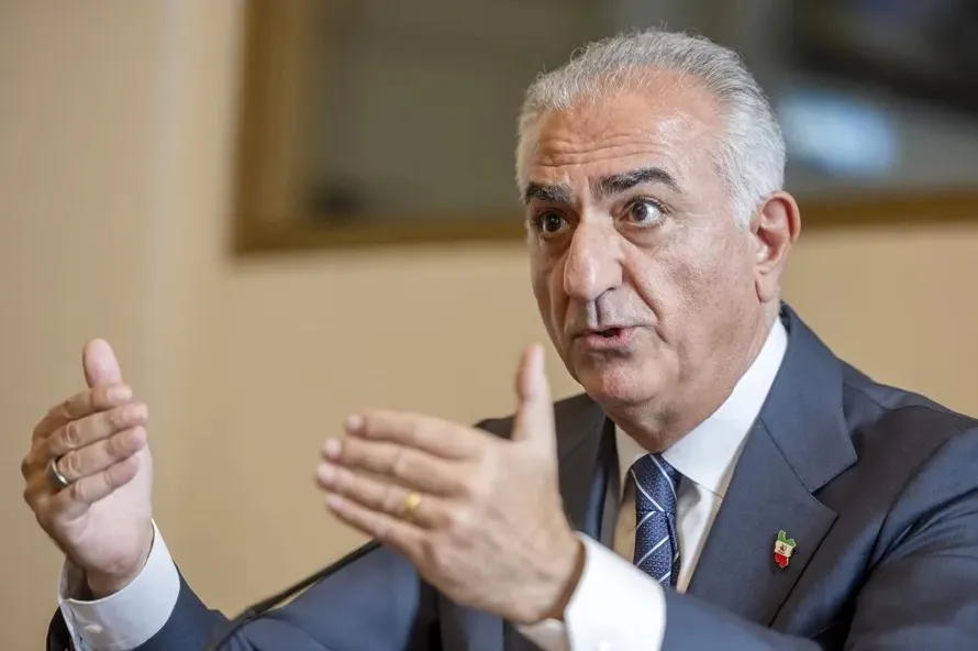 El hijo del Sha pide a militares rebelarse en Irán