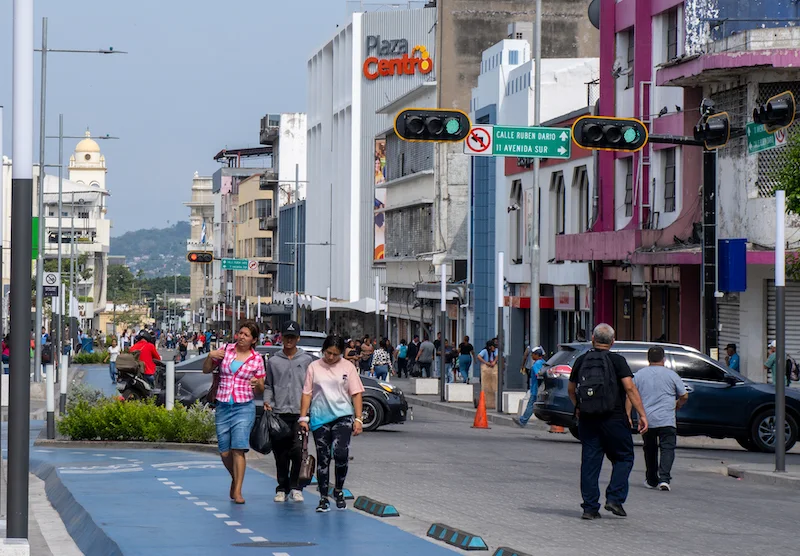La población salvadoreña está dividida sobre libertades civiles en El Salvador