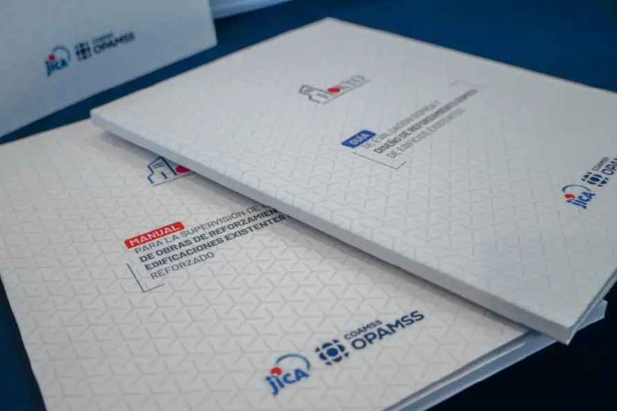 OPAMSS y expertos japoneses presentan guías para evaluar y reforzar edificios ante sismos