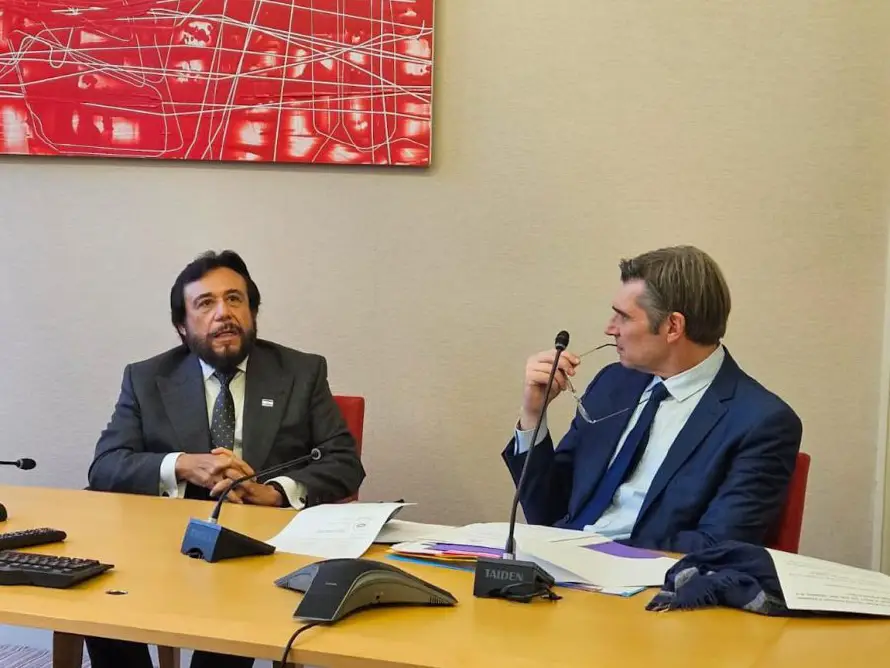 Senador y empresarios franceses visitarán El Salvador en marzo