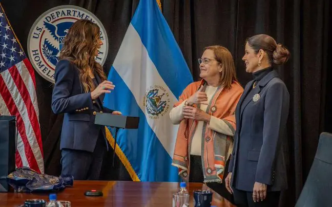 Milena Mayorga dice El Salvador ha fortalecido relaciones con gobierno de Trump por lineamientos de Bukele