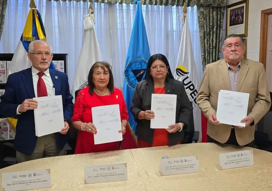 UMA firma convenio internacional para fortalecer la calidad educativa en El Salvador