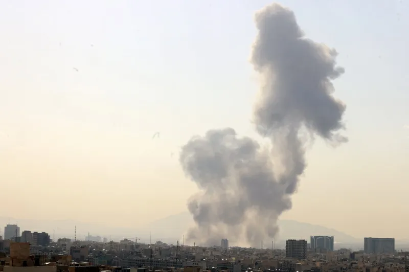 EEUU e Israel lanzan ofensiva masiva contra Irán
