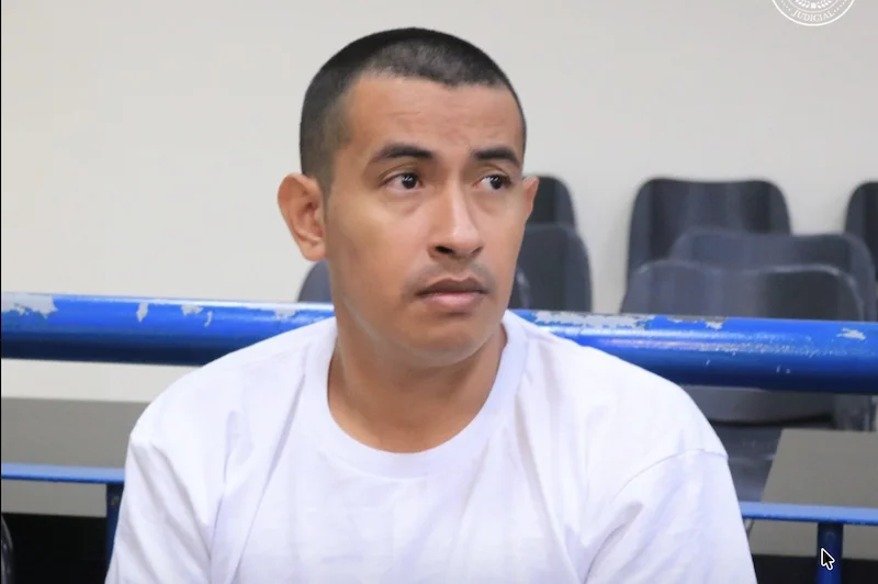 Tribunal condena a dos hermanos por tráfico ilegal de personas en El Salvador