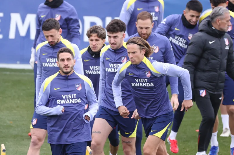 El Real Madrid enfrenta este domingo a un Valencia urgido de puntos
