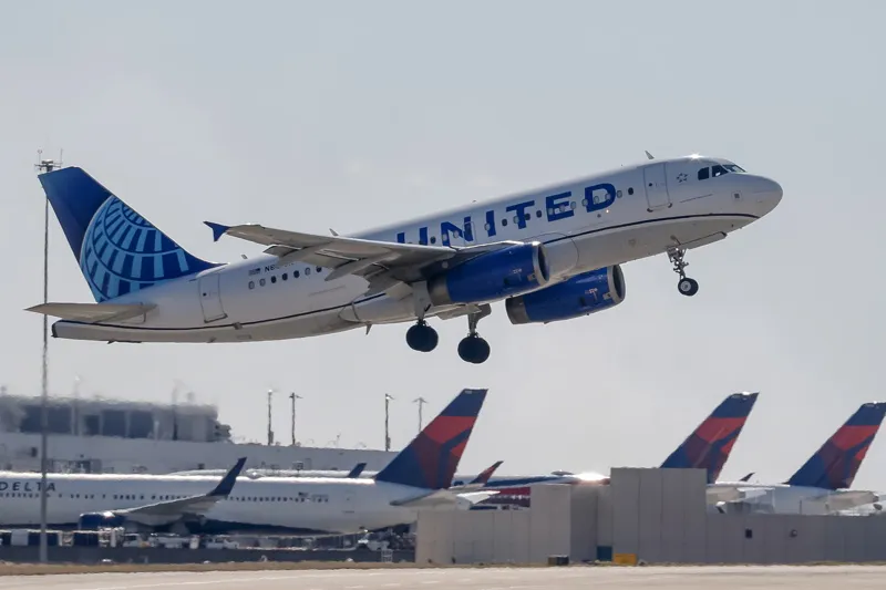 Pasajero de United Airlines termina en Tokio por error de vuelo cuando viajaba a Nicaragua   