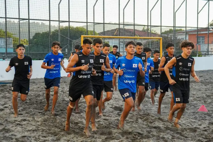 La Selecta de Fútbol Playa afina su preparación rumbo al Beach Soccer Cup 2026
