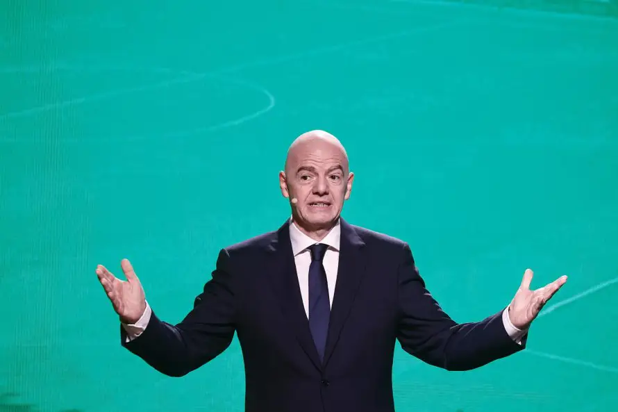 FIFA propone levantar veto a Rusia en torneos internacionales juveniles