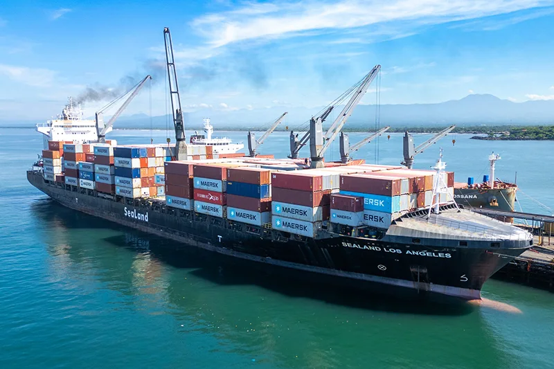 Puerto de Acajutla reduce tiempo espera de buques a 24 horas, asegura comisión intergremial