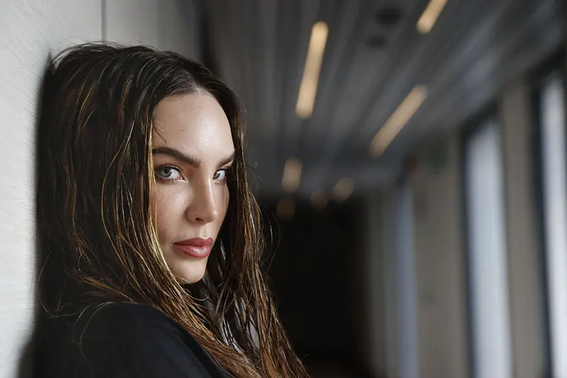 La serie mexicana ‘Carlota’ inicia su rodaje en España con Belinda como protagonista
