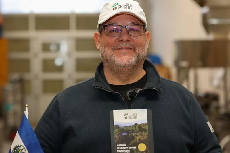Empresario salvadoreño posiciona café de especialidad en Austria