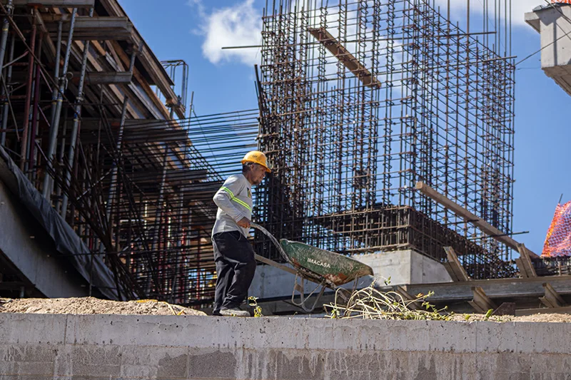 Actividad económica repunta en noviembre impulsada por la construcción