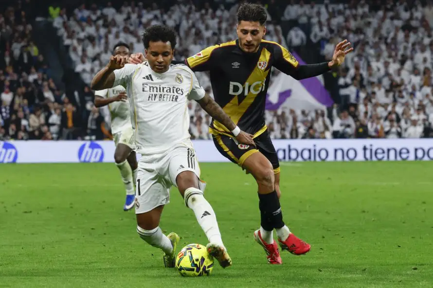 Rodrygo, delantero del Real Madrid, sufre tendinosis en el isquiotibial y será baja diez días