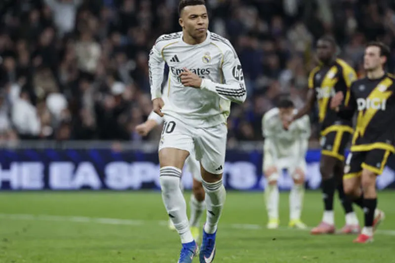 Arbeloa pide olvidar lesión de Mbappé y confiar en sus goles