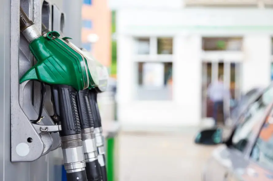 La gasolina superior bajará $0.03 pero subirá el diésel hasta $0.02 para la primera quincena de febrero