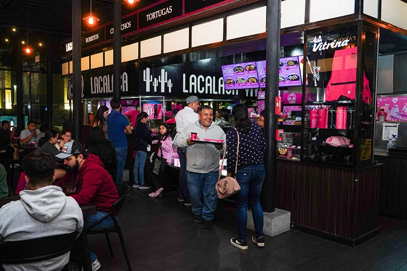 Lacalaca invierte $75,000 en nuevo restaurante en la Plaza Universitaria del centro histórico