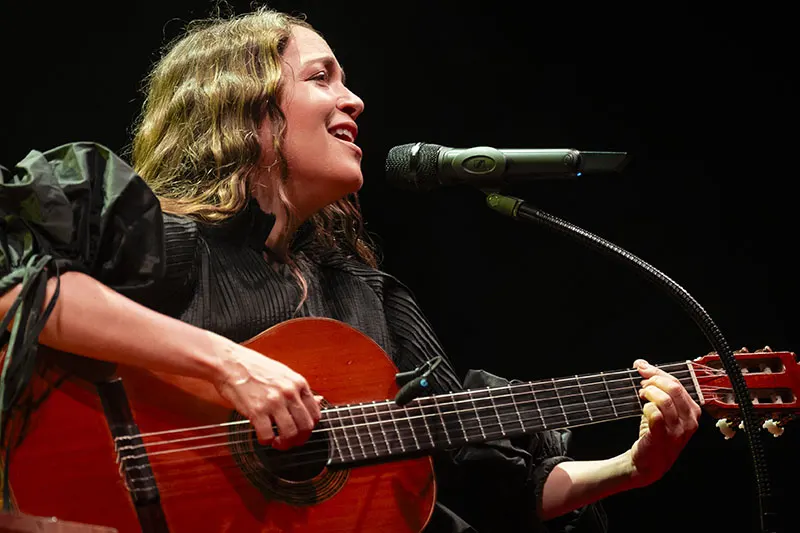 Natalia Lafourcade invita a los salvadoreños a vivir su show "Cancionera"