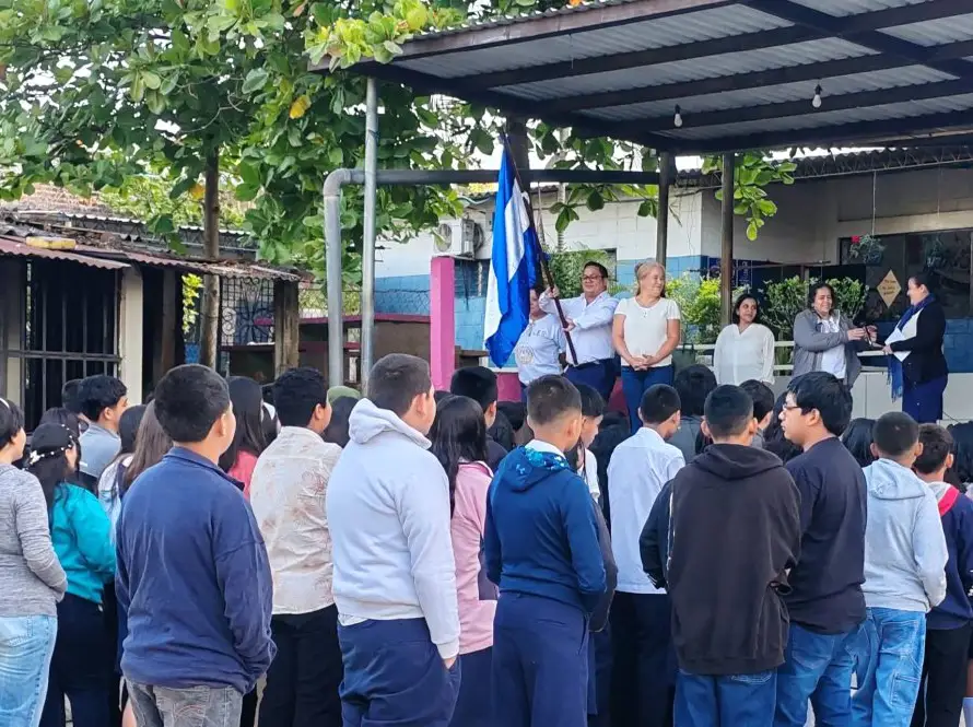 Educación refuerza filtros sanitarios en escuelas ante aumento de enfermedades respiratorias y brote de sarampión