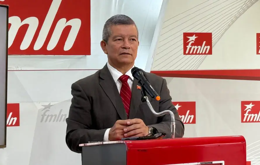Manuel “Chino” Flores dice que las convenciones del FMLN “son privadas”