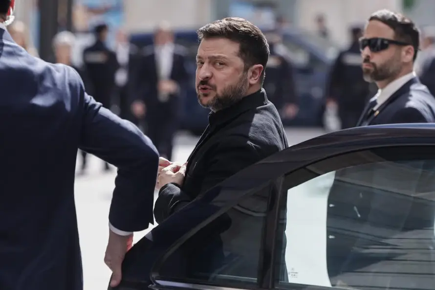 Zelenski reivindica en Arabia Saudí el papel de Ucrania en el Golfo Pérsico