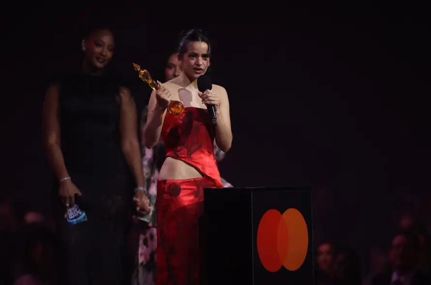 Los BRIT Awards se inclinaron ante la "Lux" de Rosalía y Olivia Dean