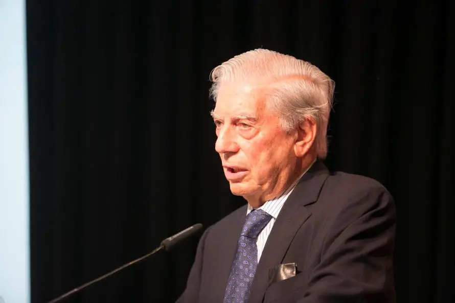 "El Perú imaginado" de Vargas Llosa protagoniza homenaje por sus 90 años
