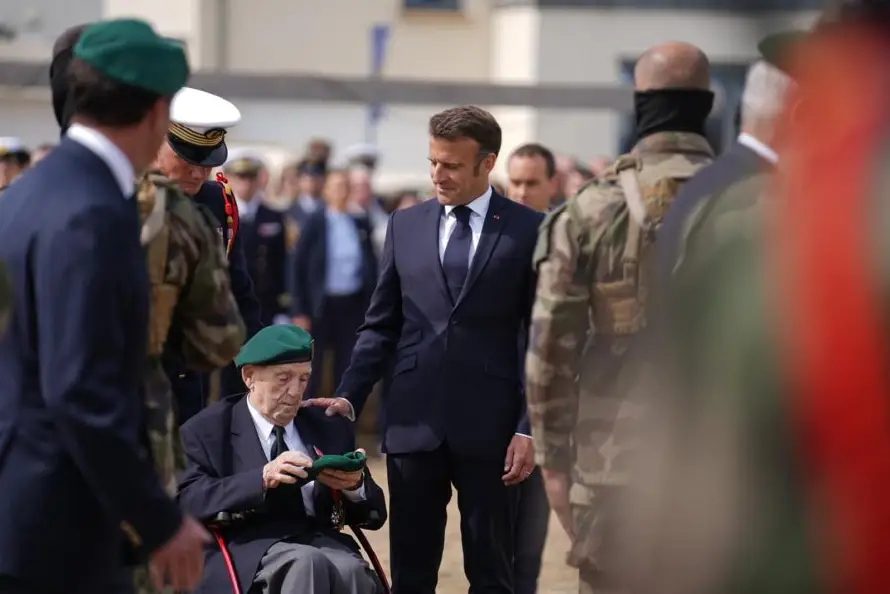 Macron: Francia no participará en operación para abrir estrecho de Ormuz en este momento